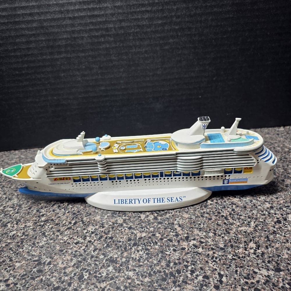 Royal Caribbean Voyager Of The Seas And Liberty Of The Seas 12" Ship Models - Picture 2 of 16